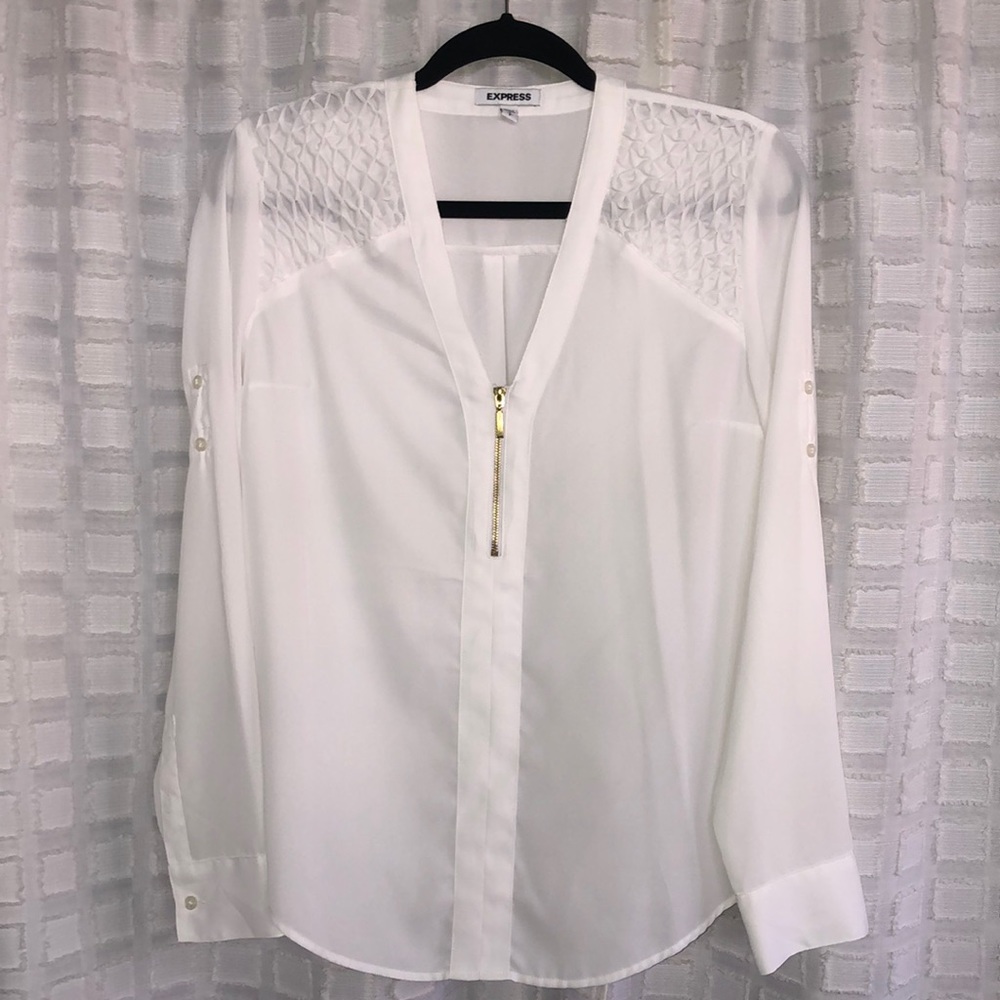 Express women’s portfolio style blouse